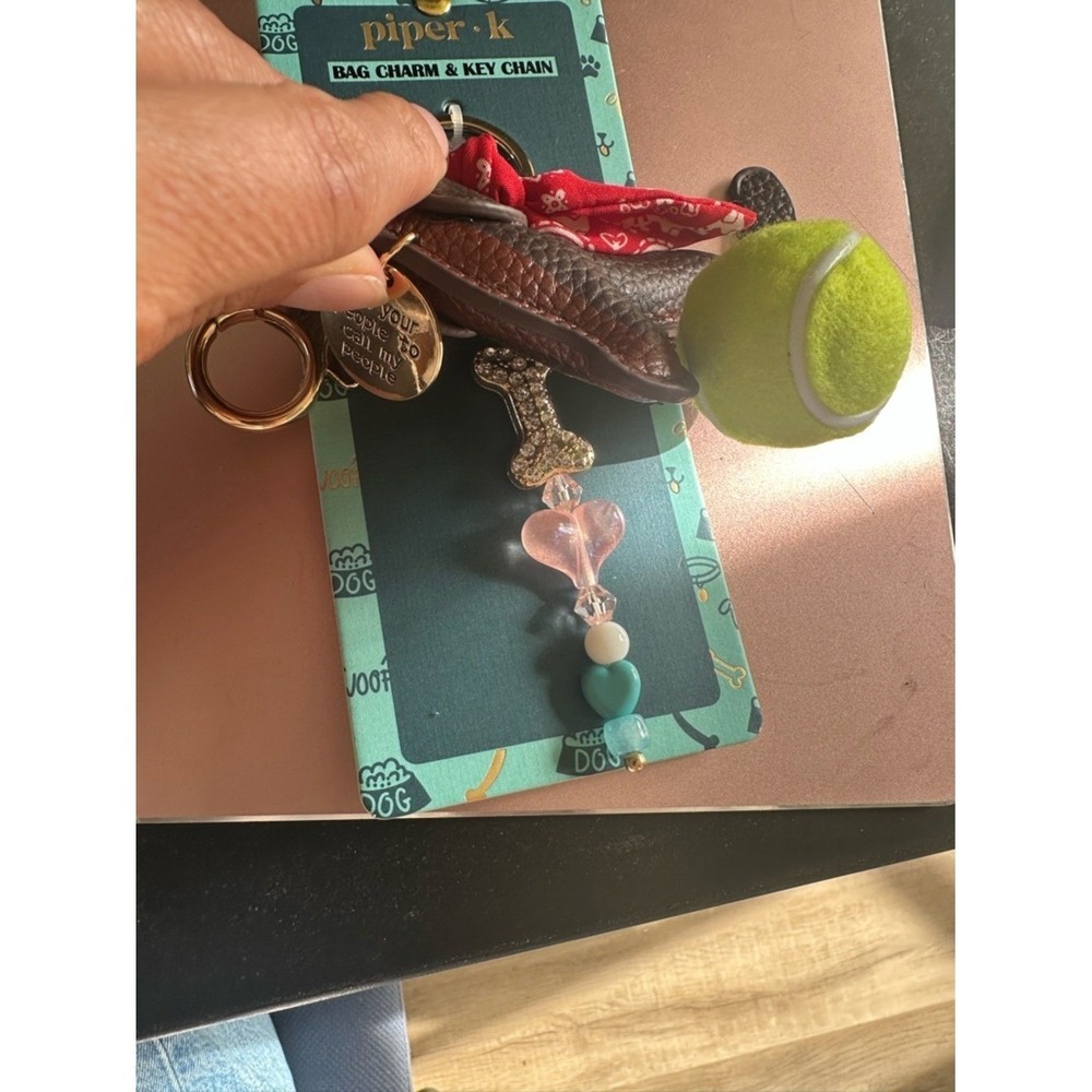 Piper + K Dachshund Dog Bag Charm Key Chain Brown Wiener Dog Red Bandana New - Picture 3 of 9